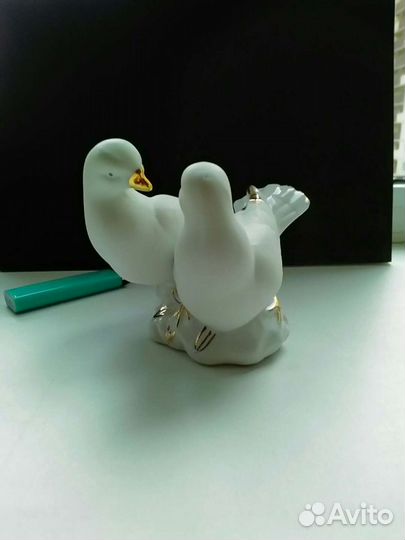 Фигурка голуби
