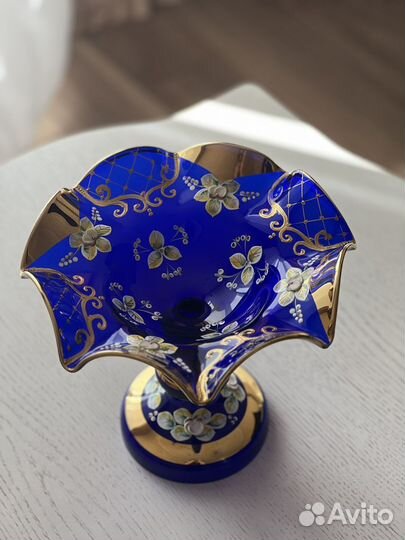 Ваза конфетница на ножке Bohemia