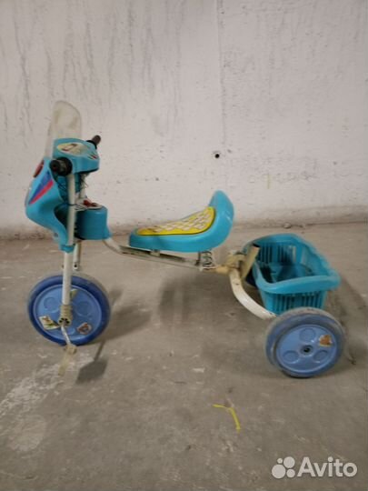Детский трехколесный велосипед бу
