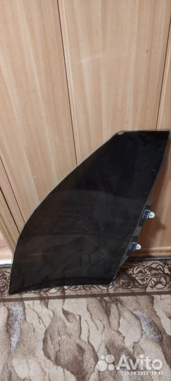 Стекло Toyota Corolla 94г