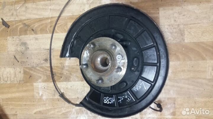 Кулак ступица задний левый Range Rover Sport 1