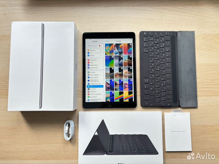 Apple iPad 7 + SMART Keyboard