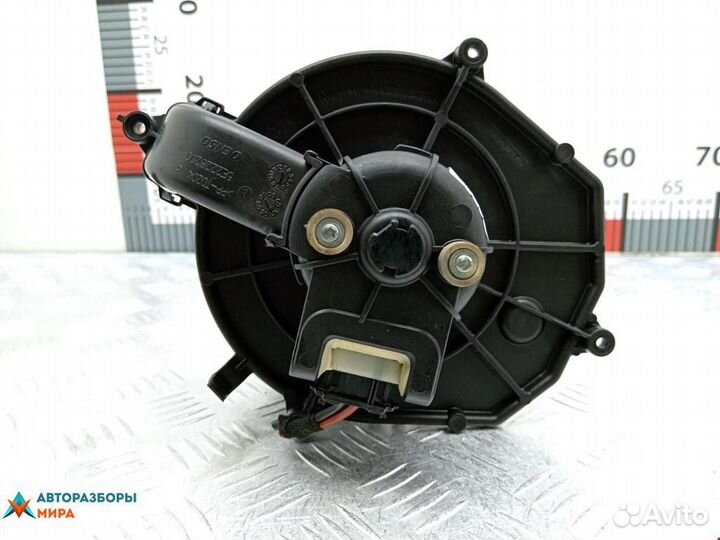 Моторчик печки Peugeot Partner (M59) рест. 2010