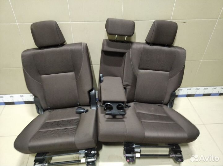 Сиденье заднее Fortuner 2015