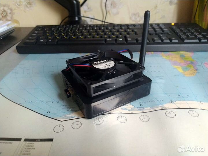 Продам тв-бокс Tox1 4/32 с системой охлаждения