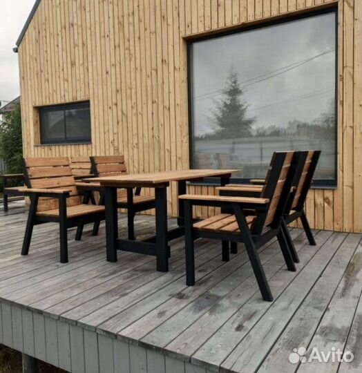 Комплект садовой мебели из дерев кресла стол тумба