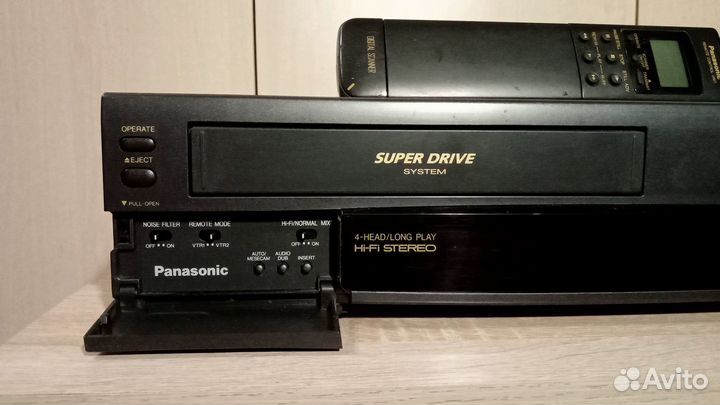 Видеомагнитофон Panasonic NV-HD100EE