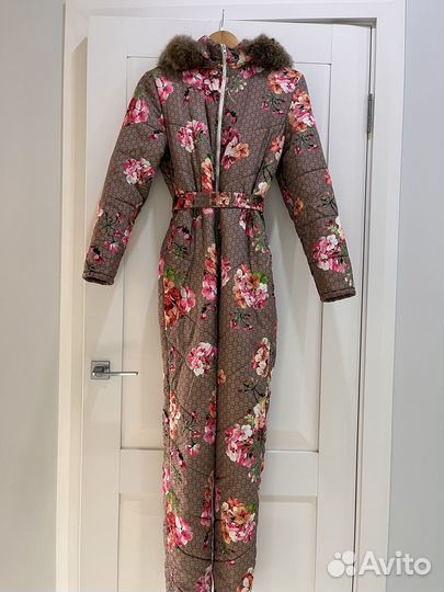 Горнолыжный комбинезон женский