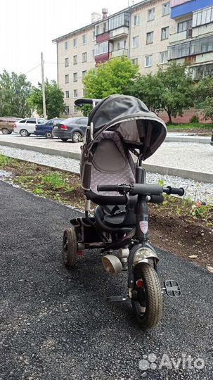 Детский трехколесный велосипед