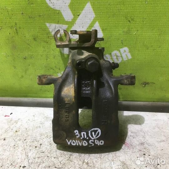 Суппорт задний правый Вольво C40