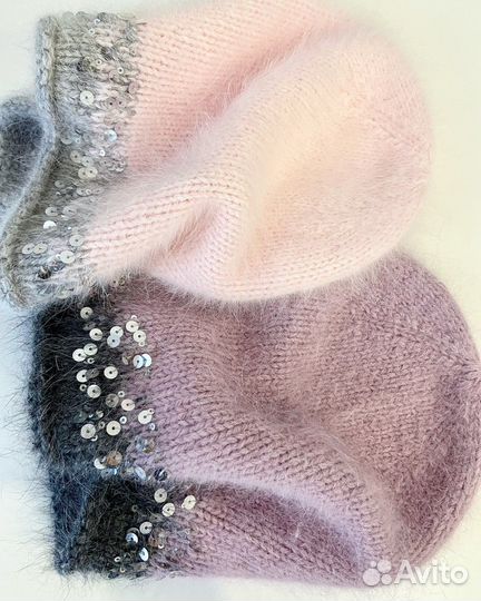 Пушистые шапочки из ангоры с пайетками новые