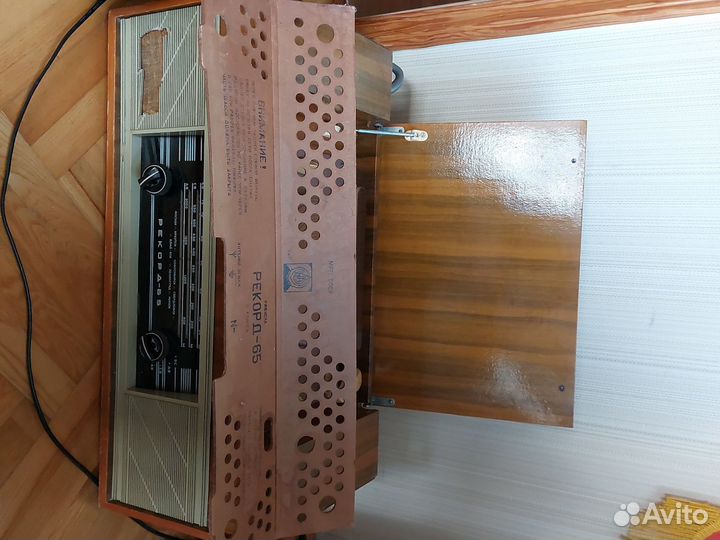 Радиола Рекорд 65