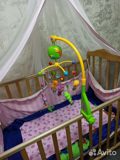 Мобиль на кроватку с проектором, ночником