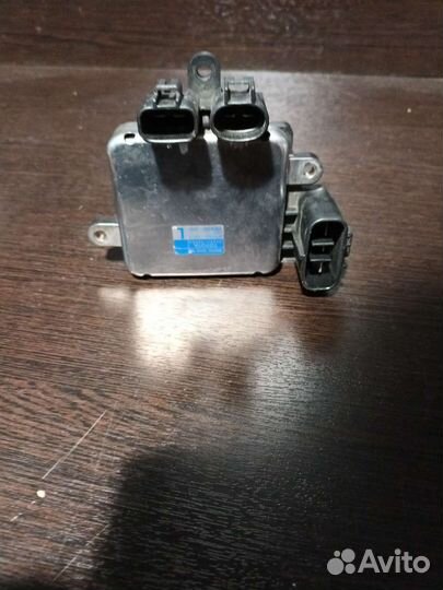 Блок управления вентилятором Toyota Camry 50