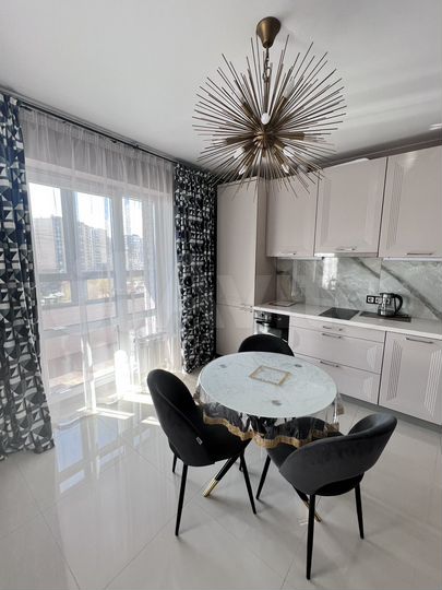 1-к. квартира, 42 м², 6/10 эт.