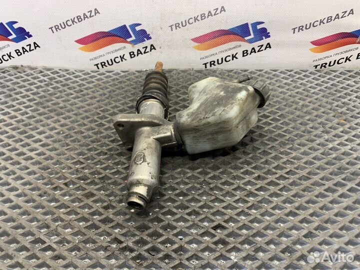 81311100003 Бачок главного цилиндра сцепления