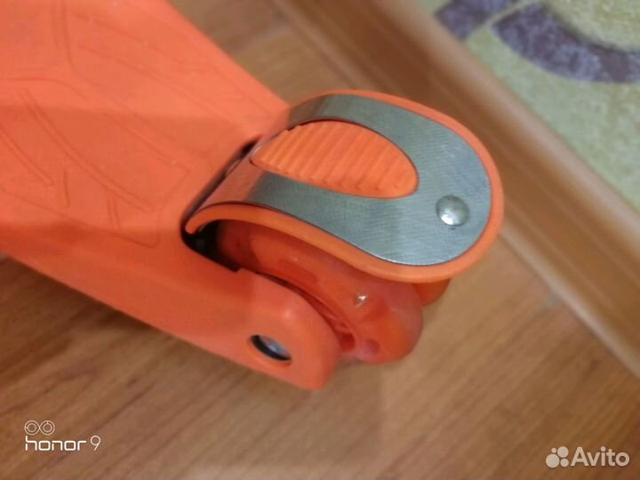 Самокат четырехколесный