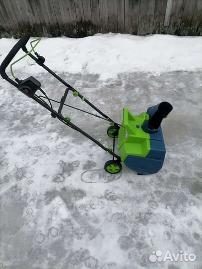 Снегоуборщик электрический Сибртех 2000вт