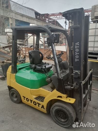 Вилочный погрузчик Toyota 7FG15, 2005