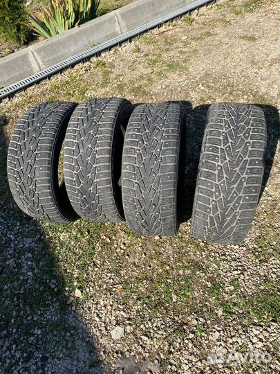 Nokian Tyres Hakkapeliitta 7 215/55 R16