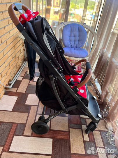 Прогулочная коляска yoya plus