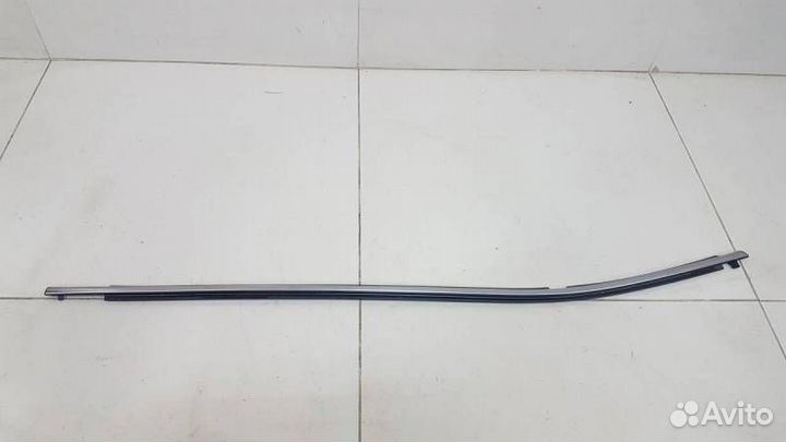 Накладка стекла заднего левого Toyota Corolla E180