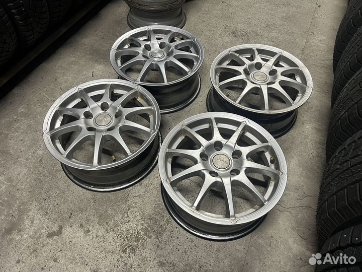 Литые диски Skad Kia Ceed 5x114.3 Цо 67.1 R15