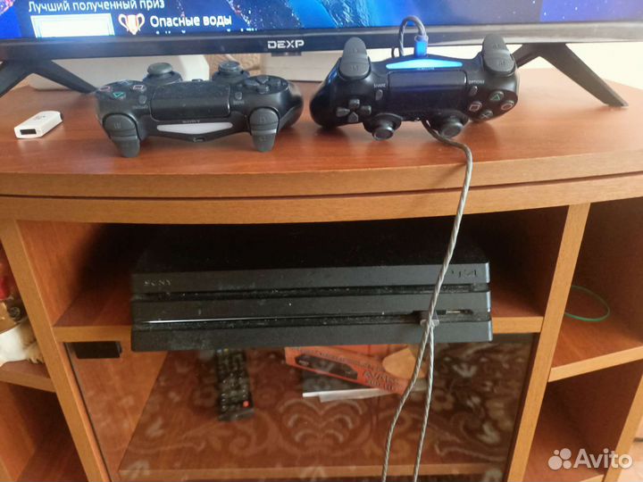 Игровая приставка ps4 pro с играми