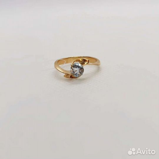 Золотое кольцо с Топазом