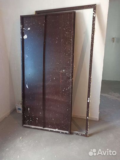 Дверь с новостройки