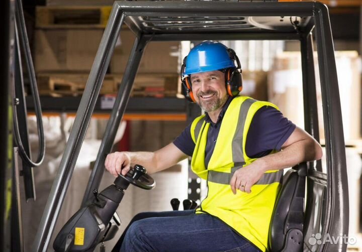 Водитель погрузчика (билеты, проживание, питание)