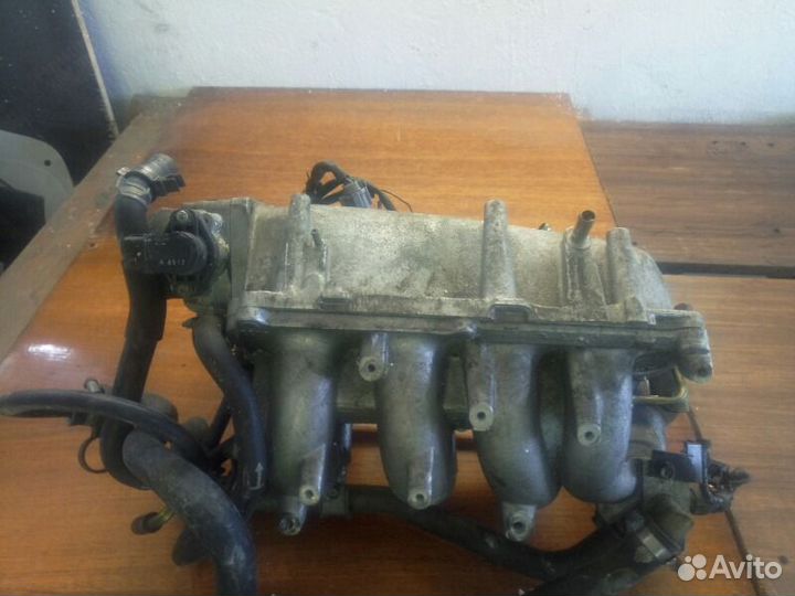 Коллектор впускной Nissan Primera P11 SR20