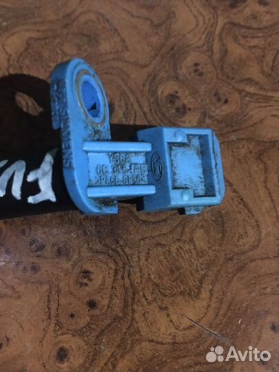 Датчик коленвала Ford Fusion 1.6л