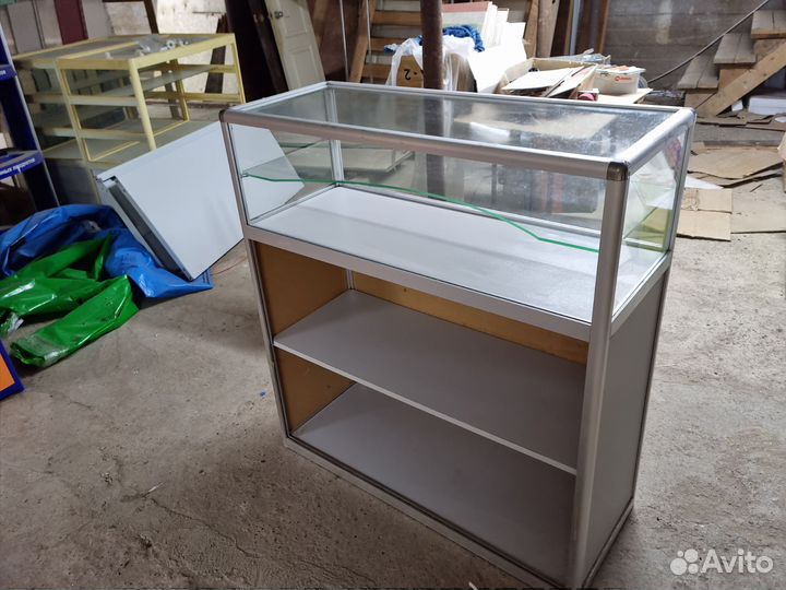 Торговое оборудование витрины б.у