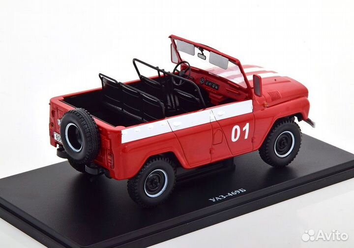 1:24 коллекционные модели автомобилей в наличии