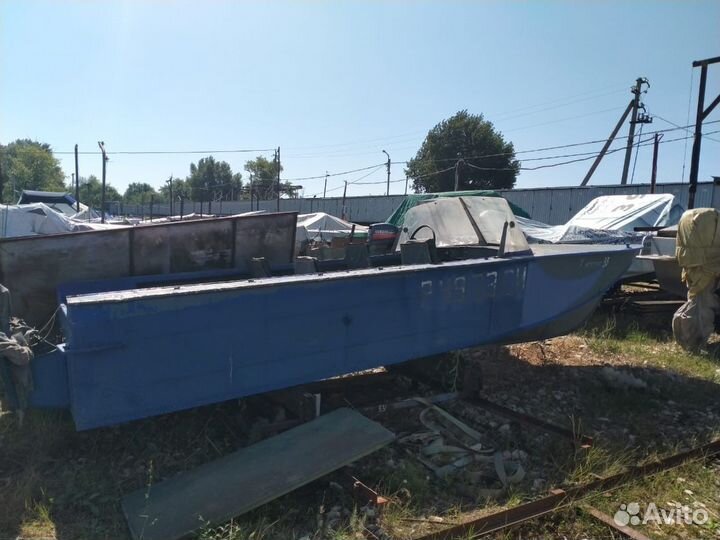 Лодка Казанка 2м