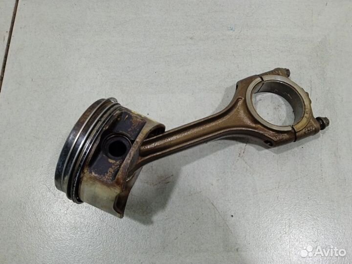 Поршень с шатуном Ауди