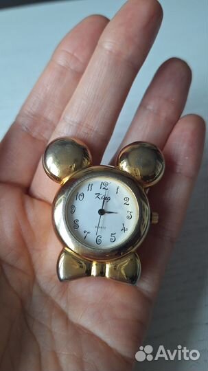 Часы настольные Микки Маус