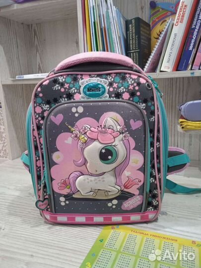 Школьный рюкзак с ортопедической спинкой Across