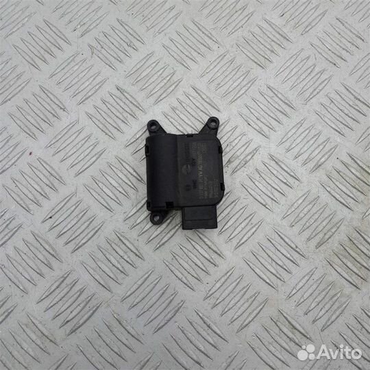 Моторчик заслонки печки Skoda Octavia A5 BUD 1.4