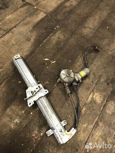 Стеклоподьемник задний левый KIA sportage 1