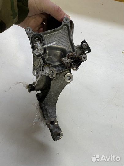 Корпус масляного фильтра Skoda Fabia хэтчбек 1.2