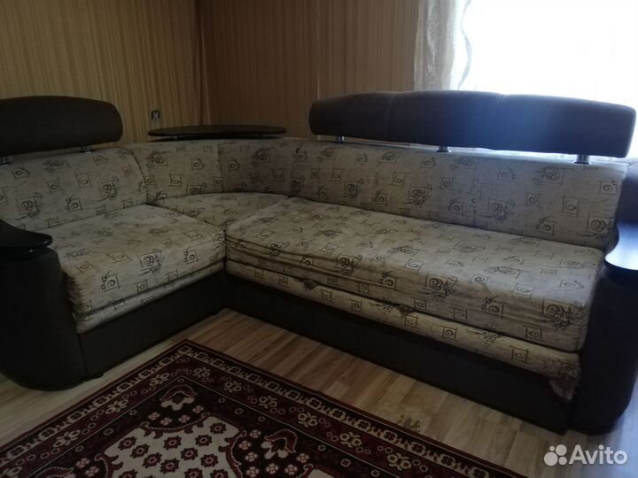 Продам угловой диван бу