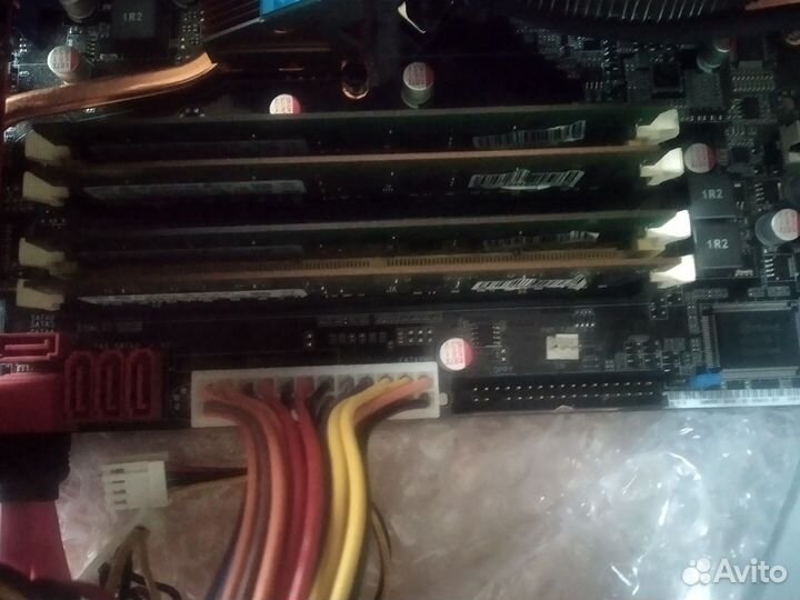 Топовая материнская плата 775 P5Q Deluxe DDR2