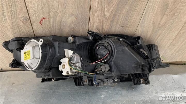 Фара левая Mazda CX-7