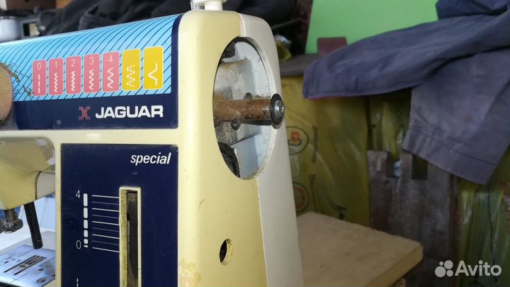 Швейная машина Jaguar на запчасти