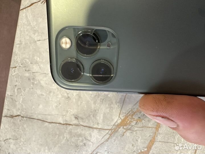 Продам iPhone 11 pro max 256