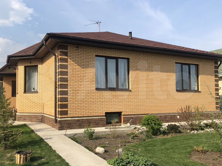 Коттедж 118 м² на участке 10 сот.