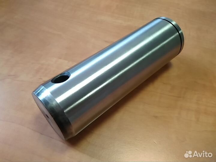 Палец штока на JCB 811/90198