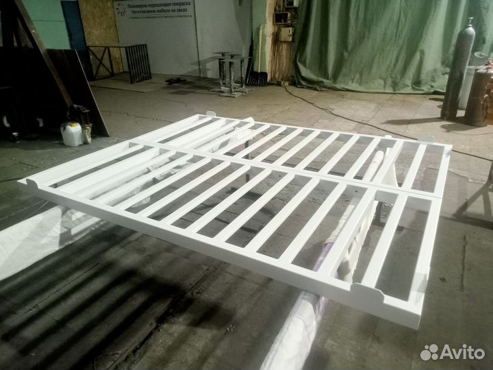 Парящая кровать, без крепления к стене